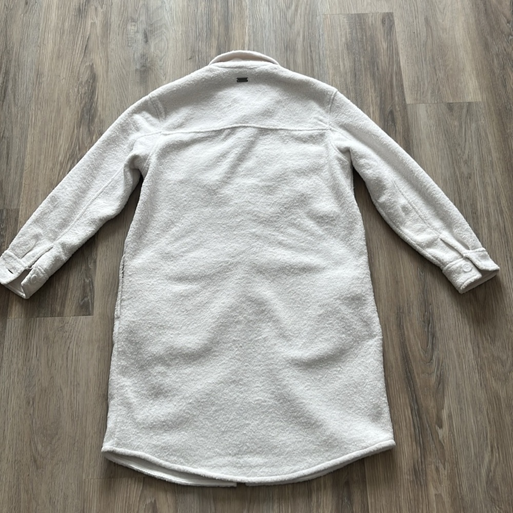 Long Shacket - Picture 3 of 10